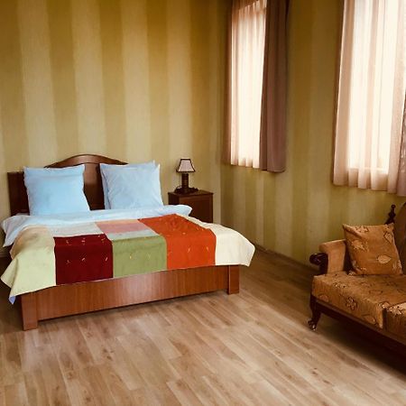 Hotel Sweet Home Telavi Ngoại thất bức ảnh