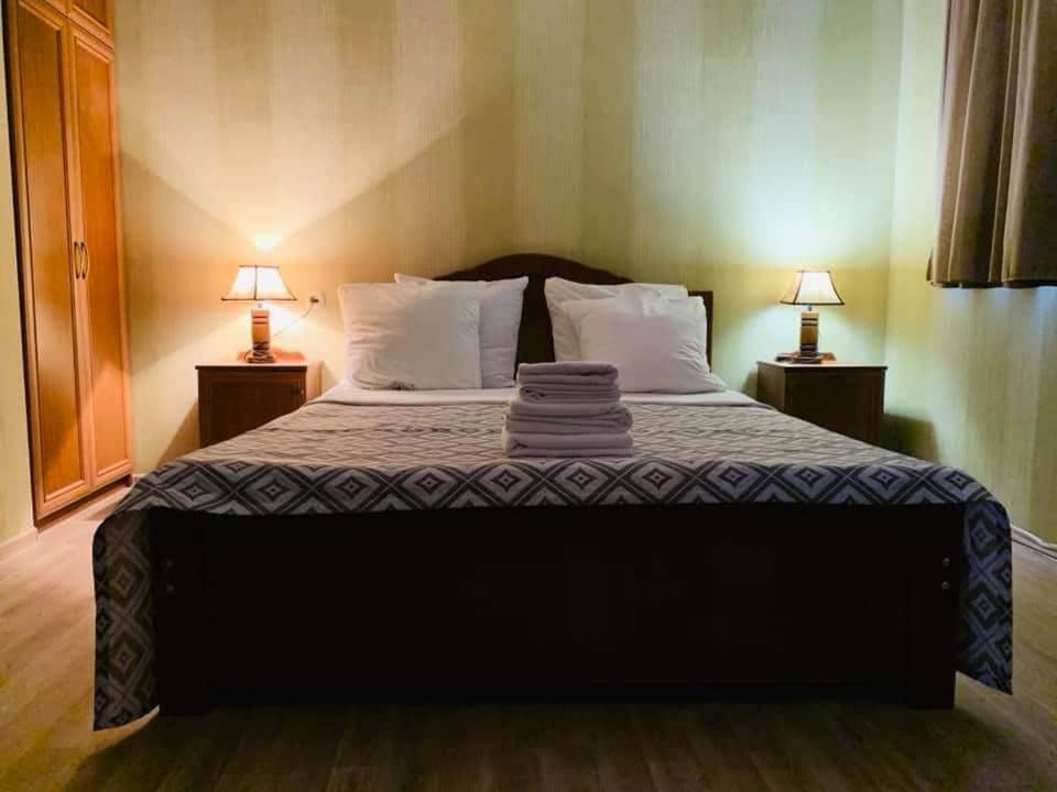 Hotel Sweet Home Telavi Ngoại thất bức ảnh
