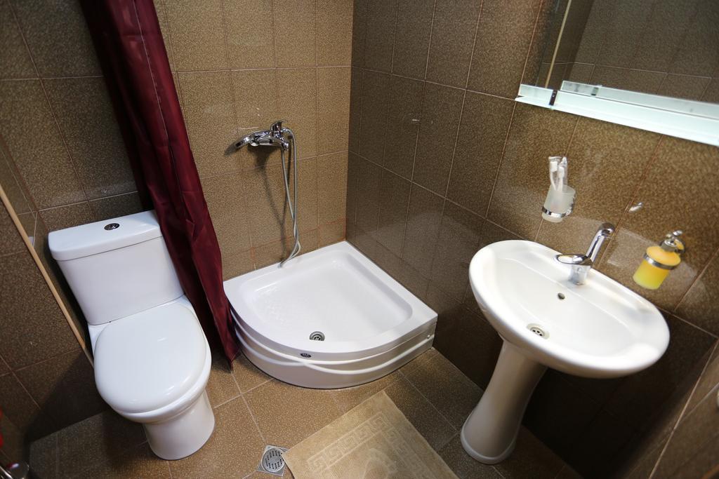 Hotel Sweet Home Telavi Phòng bức ảnh