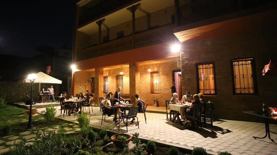 Hotel Sweet Home Telavi Ngoại thất bức ảnh