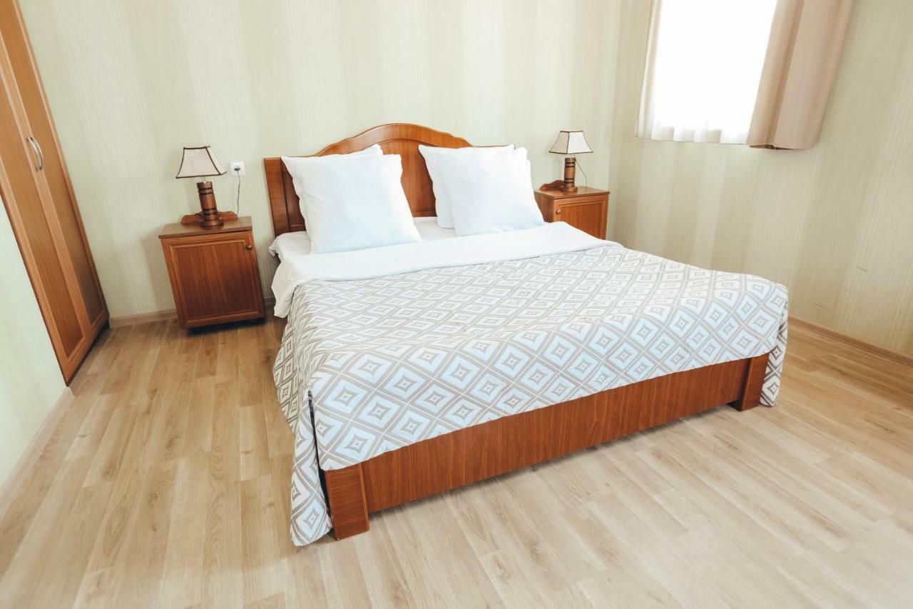Hotel Sweet Home Telavi Ngoại thất bức ảnh